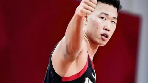 “残兵未损，欧冠豪强再战：17胜14负背后的巅峰对决！”